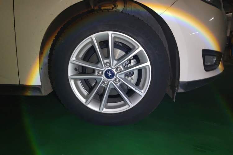 Used Ford Focus 2015 Hatchback 1.6L Automatic Fashion Edition
