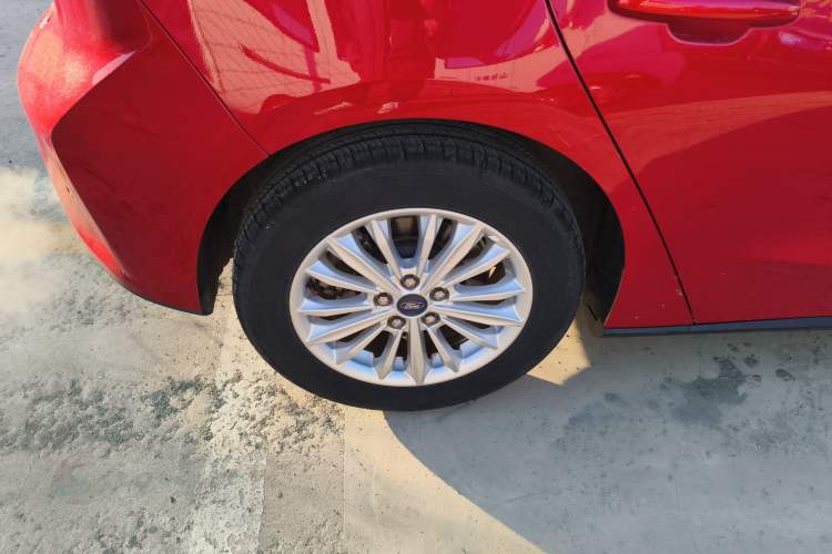 Used Ford Focus 2019 Hatchback EcoBoost 180 Automatic Trendy Model