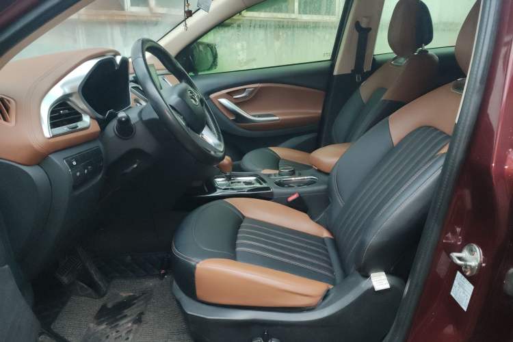 Used Soueast DX7 2015 1.5T Automatic Prestige Model