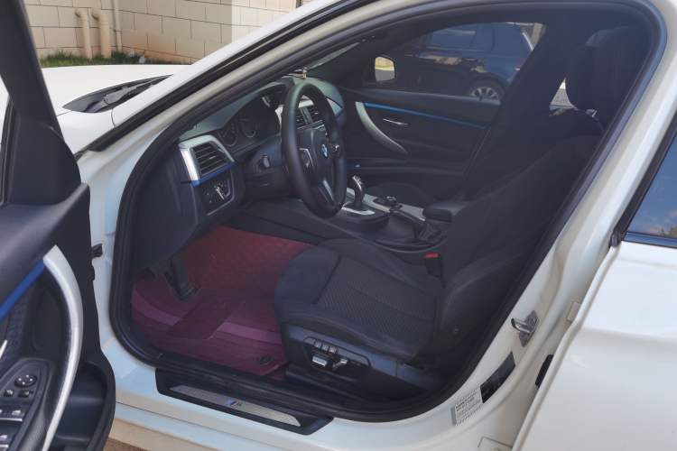 Used BMW 3 Series 2018 320i M Sport Package
