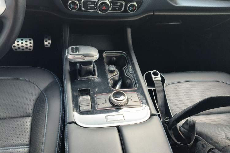 Used BAIC Off-Road BJ40 2020 2.0T Automatic Four-Wheel Drive Urban Hunter Edition Chivalrous Type