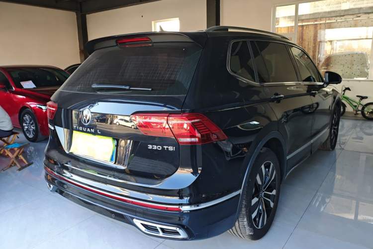 Used Volkswagen Tiguan L 2023 330TSI Automatic Two-Wheel Drive R-Line Enjoyment Edition
