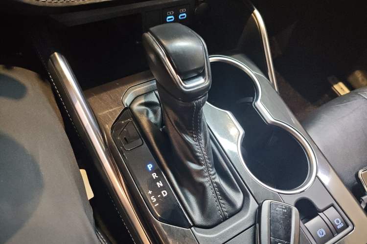 Used Toyota Crown Land Cruiser 2021 2.5L HEV Four-Wheel Drive Luxury Edition
