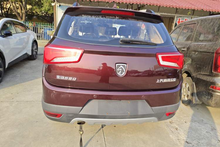 Used Baojun 560 2015 1.8L Manual Luxury Model
