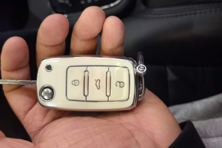 Used Volkswagen Polo 2016 1.6L Automatic Comfort Model
