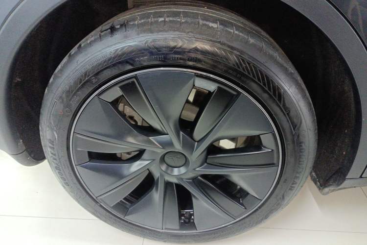 Used Tesla Model Y 2024 Rear-Wheel-Drive Version