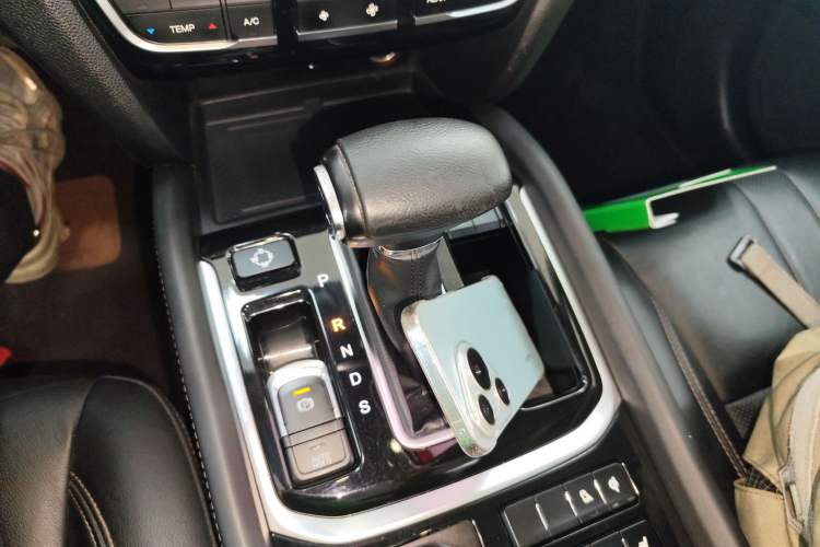 Used GAC Trumpchi GS8 2017 320T Four-Wheel Drive Luxury Smart Connectivity Version (7 Seats)
