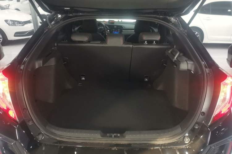 Used Honda Civic 2021 HATCHBACK 220TURBO CVT Trendy Cool Edition