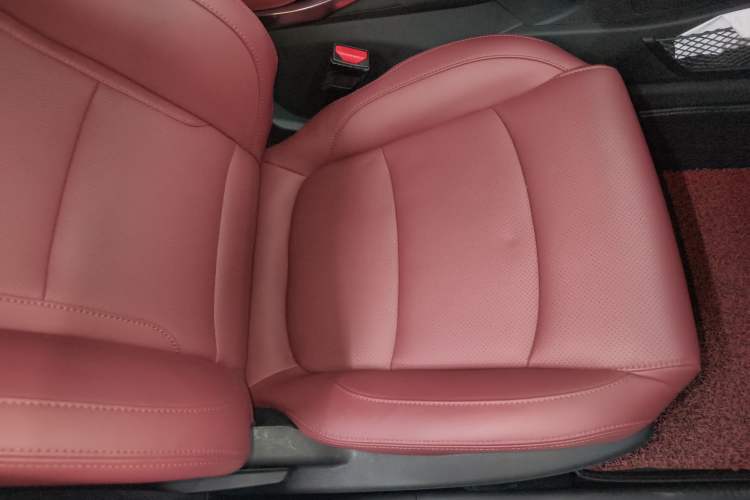 Used Geely Auto Emgrand X7 Sport 2022 Boyue X 1.8TD DCT ZhiZun Edition
