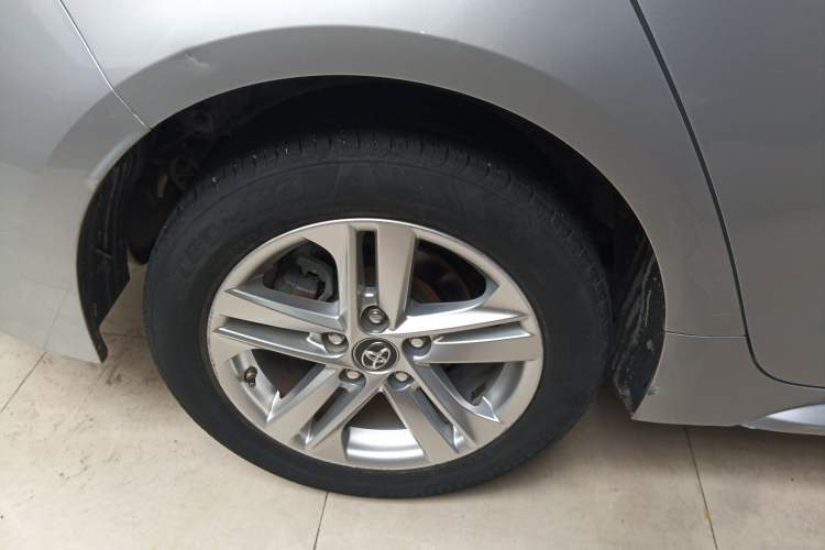 Used Toyota Levin 2019 Dual-Engine 1.8H E-CVT Luxury Edition China VI Standard
