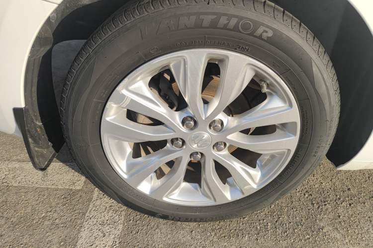 Used Buick GT 2018 15T Manual Elite Version China V Standard
