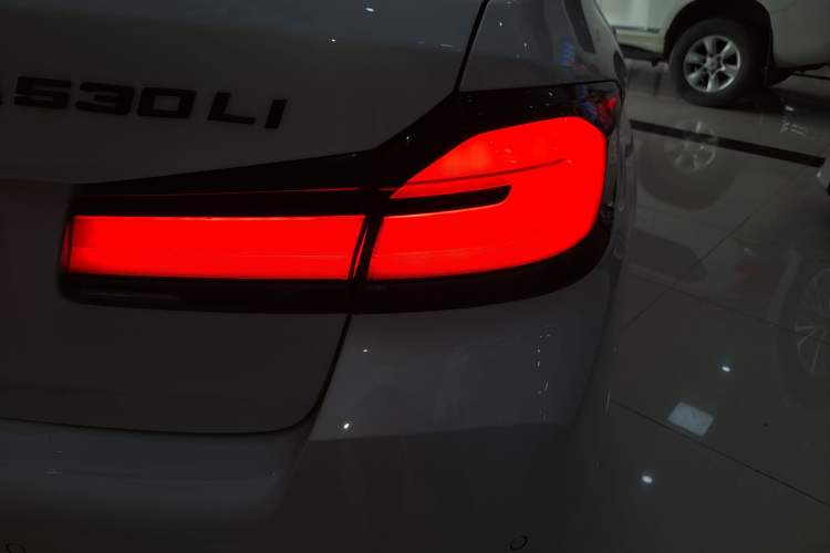 Used BMW 5 Series 2022 Restyled 530Li Leading Edition M Sport Package