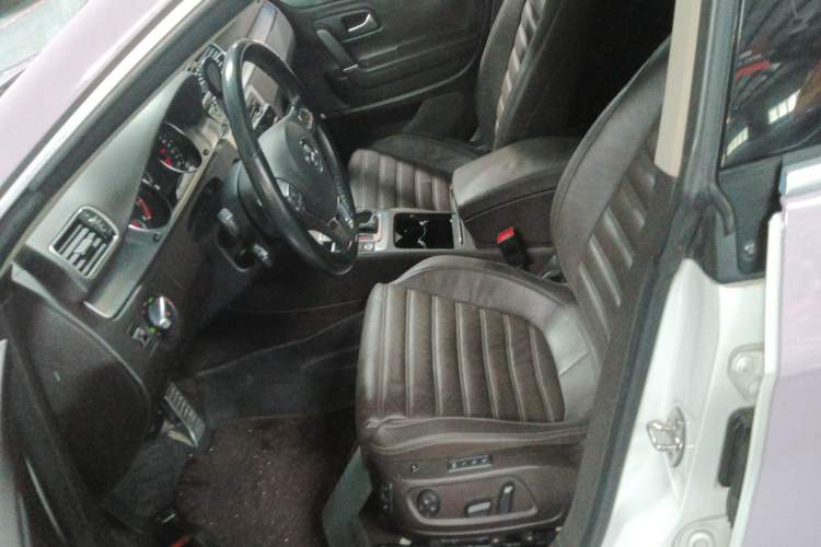 Used Volkswagen FAW-Volkswagen CC 2015 2.0 TSI Ultimate Model
