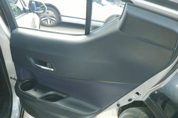 Used Toyota C-HR 2020 2.0L Leading Edition
