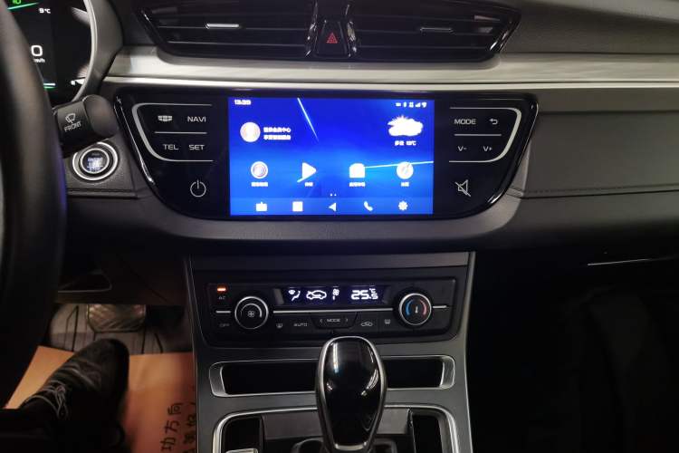 Used Geely Auto Emgrand 2019 Leading Edition 1.5L CVT Upward-Connected Model China VI Standard