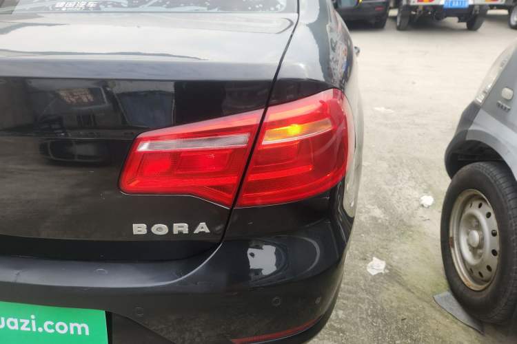 Used Volkswagen Bora 2013 1.6L Automatic Fashion Model
