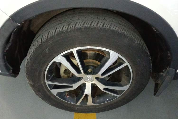 Used JMC Yusheng S330 2016 1.5L GTDi Automatic Two-Wheel Drive Prestige Edition
