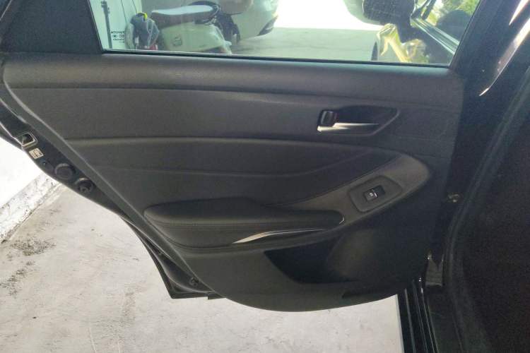 Used Toyota Avalon 2019 2.5L Ambition Version China VI Standard