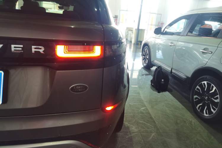 Used Land Rover Range Rover Velar 2017 P380 R-DYNAMIC SE
