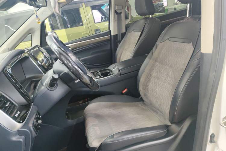 Used GAC Trumpchi M8 2023 Lingxiu Series 390T Prestige Edition