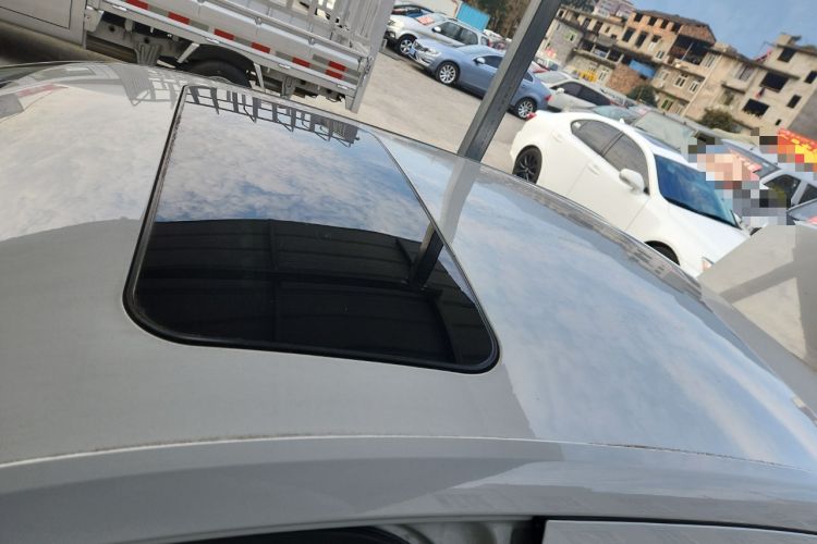 Used Volkswagen Lavida 2013 Restyled Classic 1.6L Manual Comfort Edition