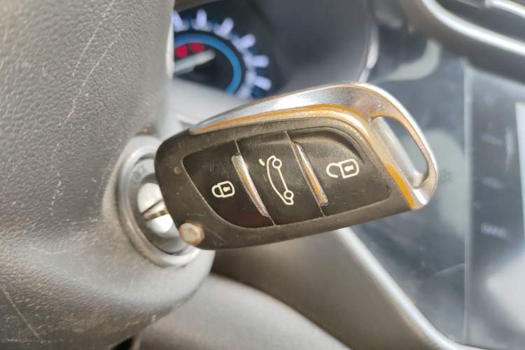 Used Chery Tiggo 3 2016 1.6L Manual ZhiShang Edition