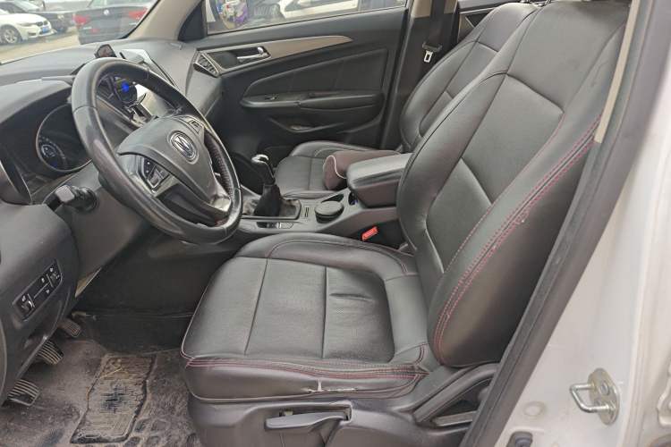 Used Changan CS75 2014 2.0L Manual Luxury Version China IV Standard