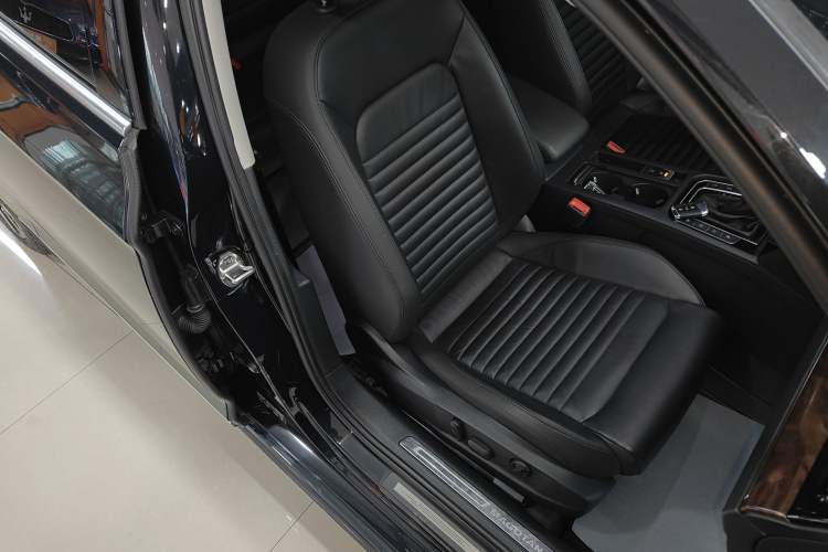 Used Volkswagen Magotan 2019 330TSI DSG Luxury Version China VI Standard