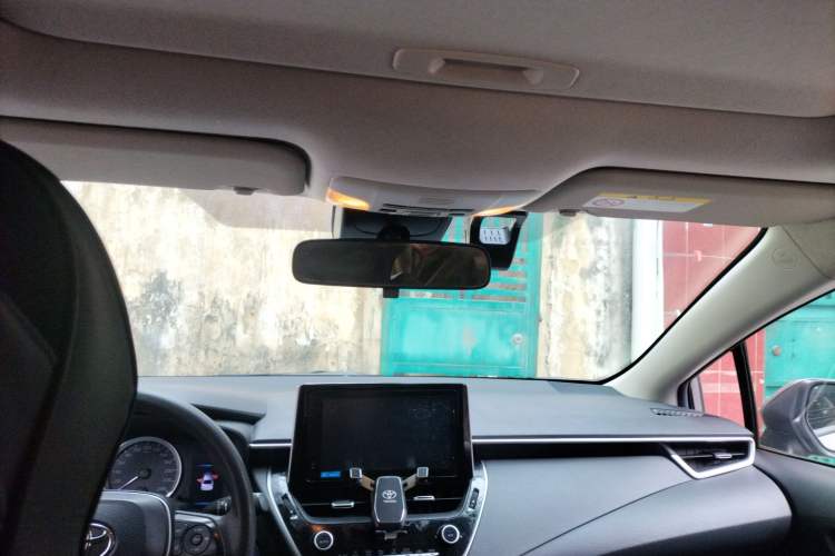 Used Toyota Corolla 2021 Dual-Motor 1.8L E-CVT Elite Edition
