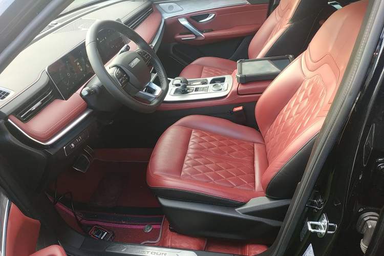 Used JETOUR X70 PLUS 2023 1.5T DCT Brave PLUS 5-Seater
