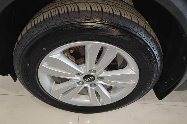 Used Kia KX5 2016 2.0L Automatic 2WD GLS
