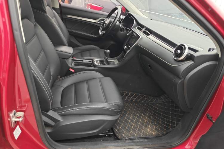 Used MG 6 2017 20T Manual Luxury Smart Connect Version China V Standard