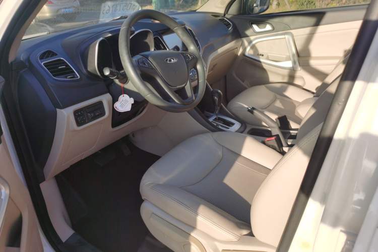 Used Chery Tiggo 5 2014 2.0L CVT Joyful Edition
