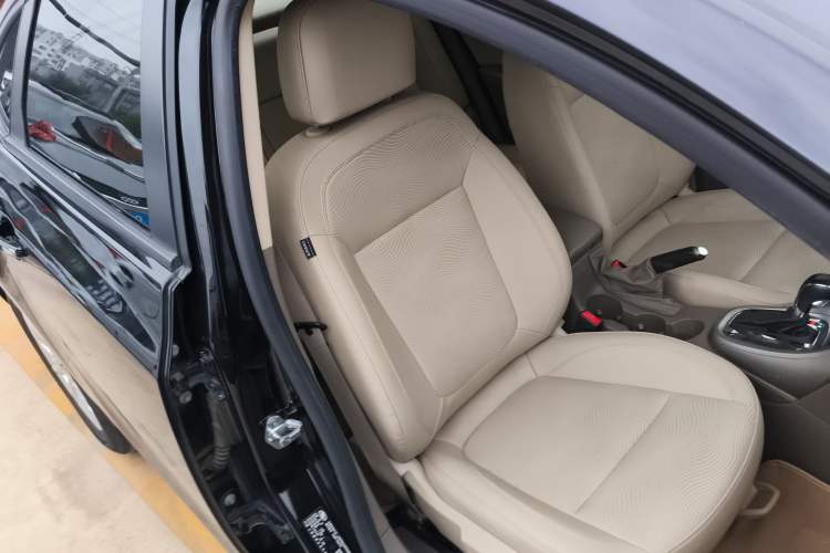 Used Buick GT 2013 GT 1.6L Automatic Fashion Edition
