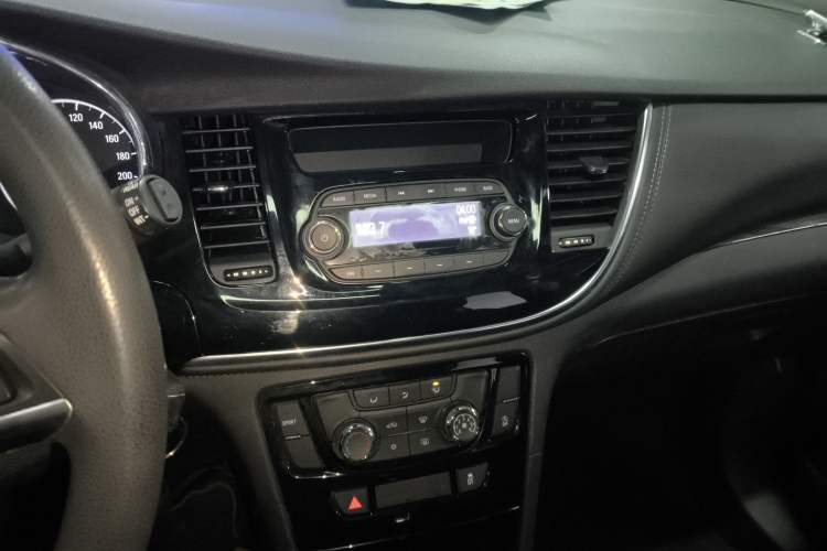 Used Buick Encore 2017 18T Automatic Two-Wheel Drive Urban Leading Model
