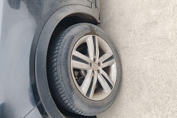 Used Zotye T700 2017 1.8T Dual-Clutch Luxury Model
