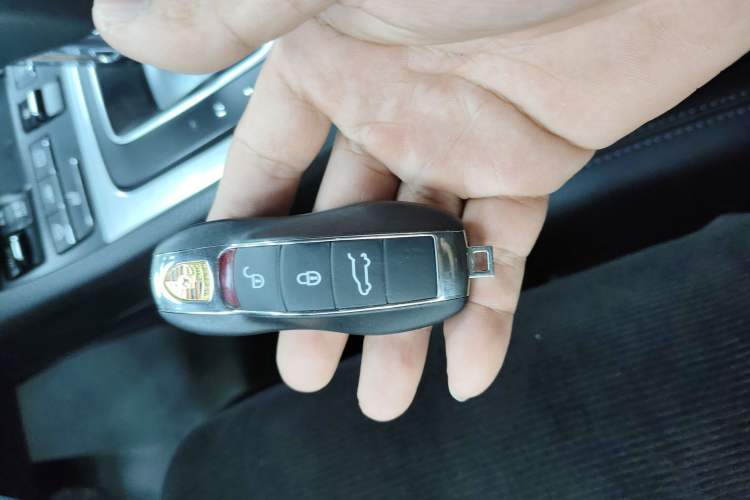 Used Porsche 718 2018 Cayman 2.0T
