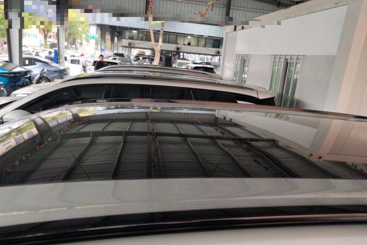 Used  eπ008 2024 210Max Range-Extended Version 6 Seats
