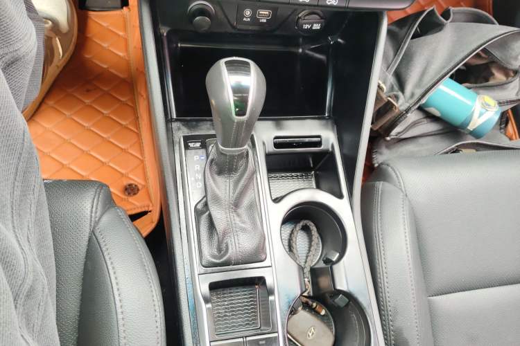 Used Hyundai Tucson 2018 1.6T Dual-Clutch Two-Wheel Drive 15th Anniversary Special Edition