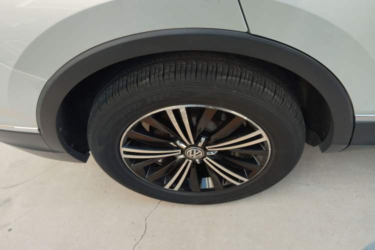 Used Volkswagen Tiguan L 2019 330TSI Automatic Two-Wheel Drive Panoramic Comfort Edition China V Standard
