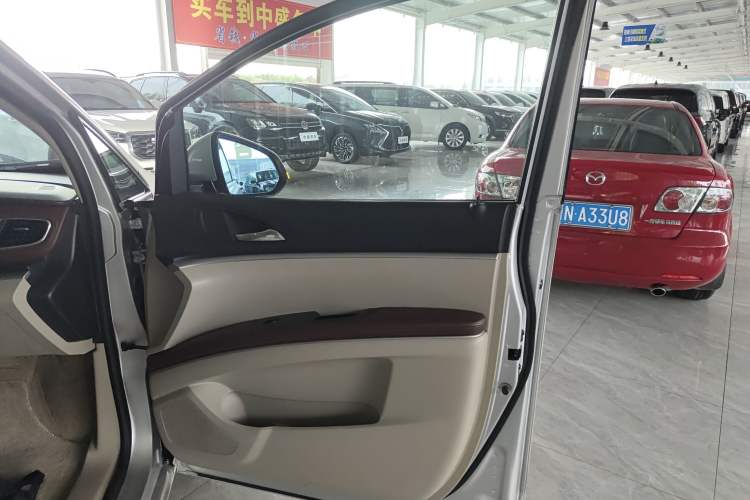 Used Buick GL8 2014 3.0L GT Luxury Business Haoya Edition
