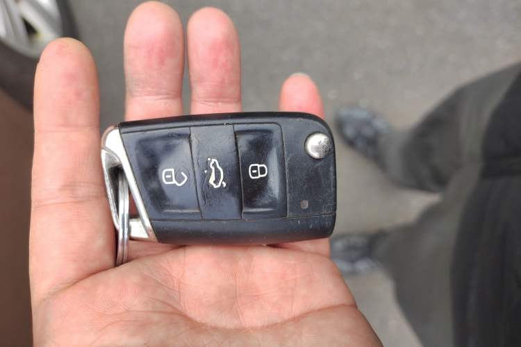 Used Volkswagen Lamando 2017 230TSI DSG Fashion Edition
