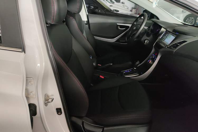 Used Hyundai Elantra 2016 1.6L Automatic Smart Version