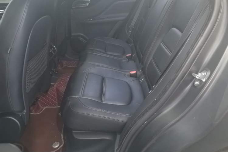 Used Jaguar F-PACE 2020 2.0T Urban Deluxe Edition
