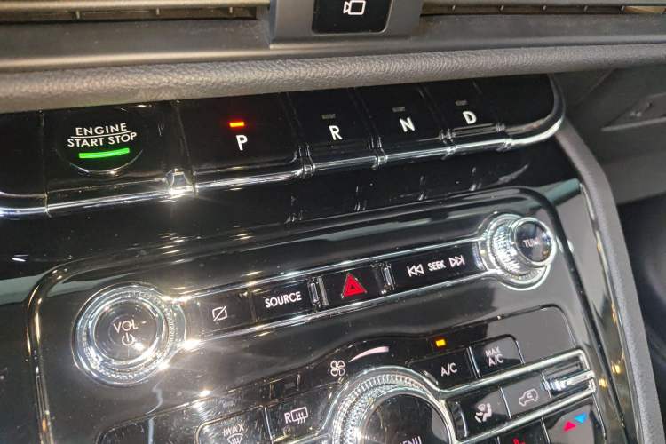 Used Lincoln Corsair 2022 2.0T Two-Wheel Drive Deluxe Edition
