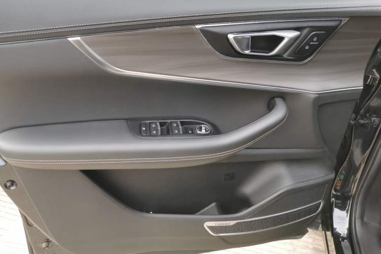 Used Chery Tiggo 8 2019 1.6 TGDI Automatic Luxury Model
