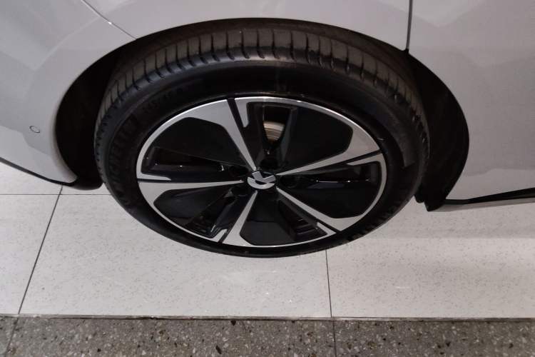 Used Nio ET5 2025 75 kWh