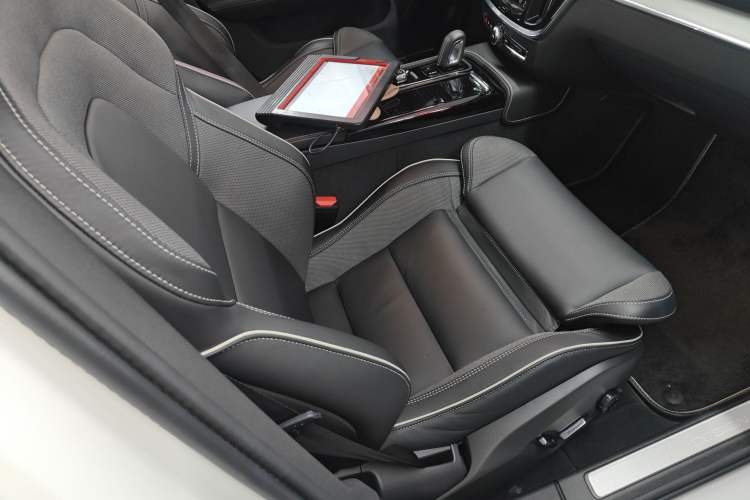 Used Volvo S60 New Energy 2020 T8 eDrive Hybrid All-Wheel Drive Smart Luxury Sport Edition