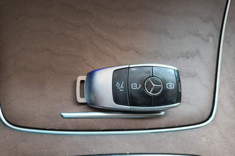 Used Mercedes-Benz E-Class 2023 E 260 L