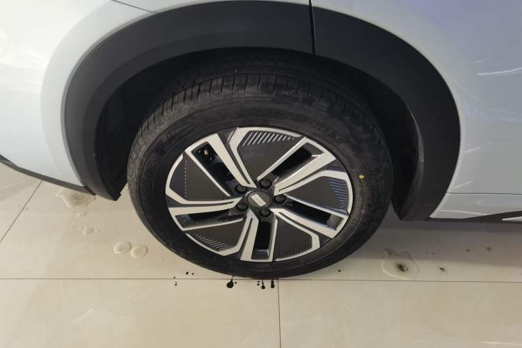 Used  Galaxy Xingjian 7 EM-i 2025 120km Exploration+ Version
